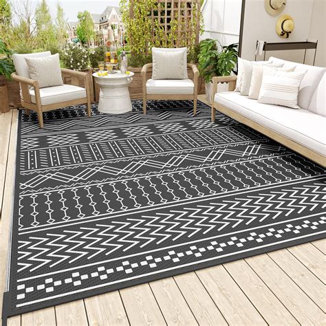 black white patio rug